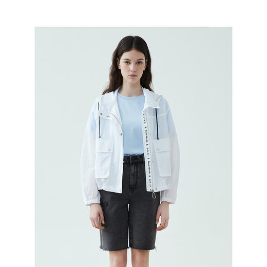 TeenieWeenie小熊夏季女防晒衣学院风简约轻薄外套TTJJ222403P 商品图3