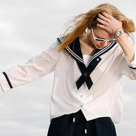 TeenieWeenie小熊2022夏季海军领设计感小众白衬衫女TTYA222403P 商品图0