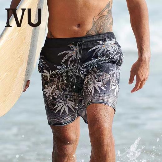 安莉芳旗下IVU男士运动短裤印花系绳中长款沙滩裤UH00001 商品图0