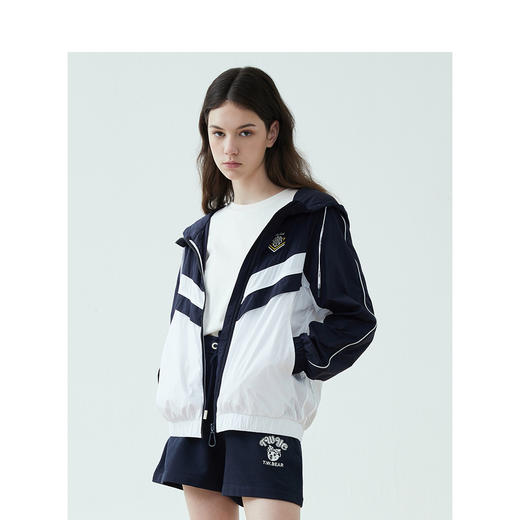 TeenieWeenie小熊字母连帽夹克女2022夏季新款女外套TTJJ222402P 商品图4