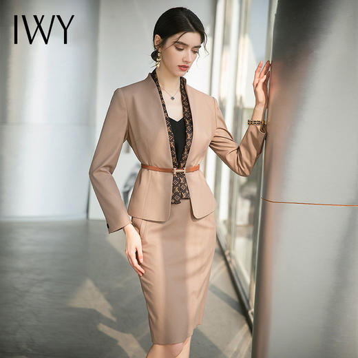IWY/职业装气质女神范套裙卡其色收腰显瘦西服前台接待工作服高端 CS1520 商品图2