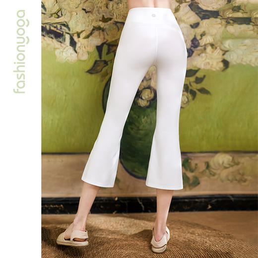 凡圣瑜伽时尚微喇八分裤FC12782  商品图3