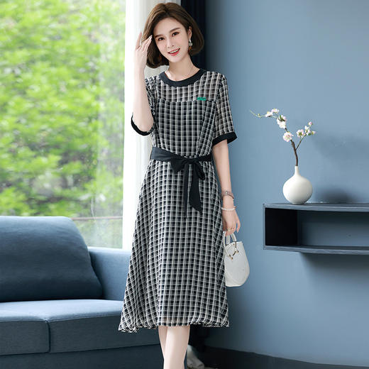 HR  WL26889气质法式收腰圆领小个子格子连衣裙 商品图2