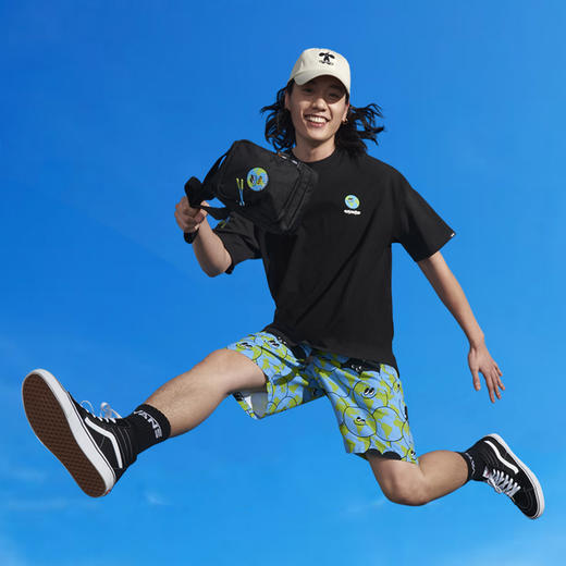 VANS黑色 OVERSIZE趣味印花情侣短袖T恤艺术家联名VN0A7TPVBLK 商品图1