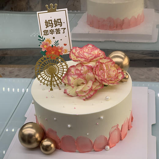 6寸康乃馨 鲜花蛋糕 商品图1