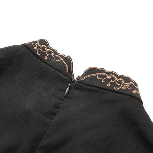 QY A8215绣花韩版修身显瘦气质洋气T恤 商品图3