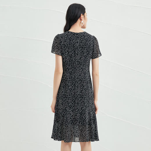 EITIE爱特爱夏季新款透视时尚波点轻薄连衣裙中长款6607324 商品图10