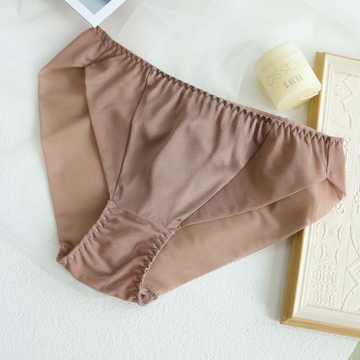 真丝缎面内裤女 舒适桑蚕丝三角裤短裤中腰薄款透气无痕 TG01S104 商品图7