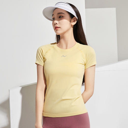 李欣普拉提裸感薄款修身运动健身普拉提上衣LX0590M（特价产品，非质量问题不支持调换和退款） 商品图4