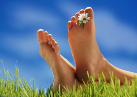 脚底艾灸不只是祛寒？看后令人震惊，要告诉全家人！ 