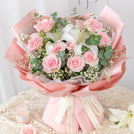 520告白节预订动人11朵粉玫瑰百合花束生日礼物表白求婚送女友老婆