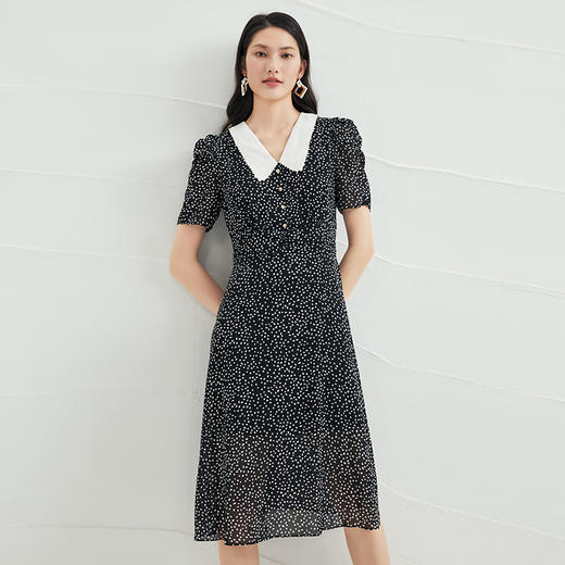 EITIE爱特爱夏季新款娃娃领波点中长款收腰泡泡袖连衣裙6607325 商品图7