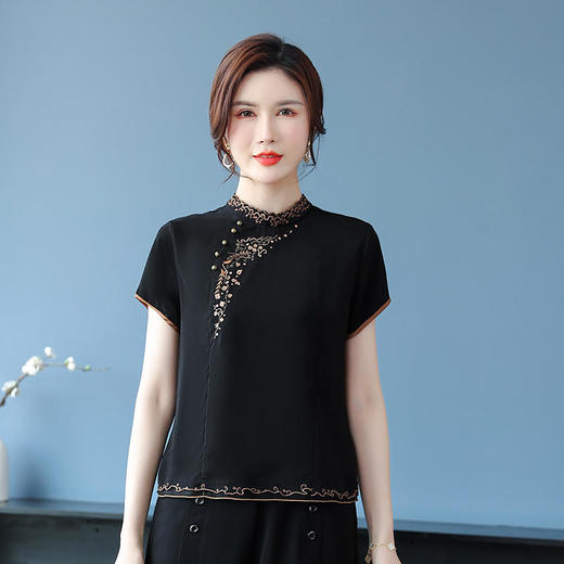 QY A8215绣花韩版修身显瘦气质洋气T恤 商品图1