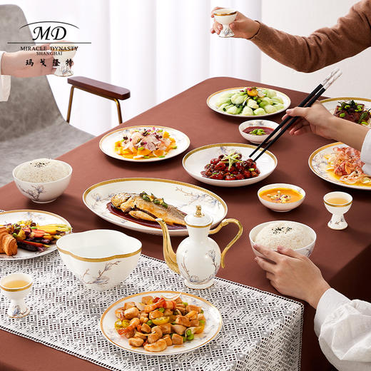 【6F】玛戈隆特 进博盛宴9头酒具套装 6人份骨瓷珐琅彩家用黄酒具酒杯套装 礼盒包装 商品图2