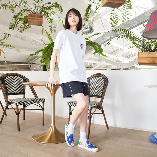 VANS女子短袖T恤白色夏季趣味印花VN0A7Q2CBLK / VN0A7Q2CWHT 商品图4