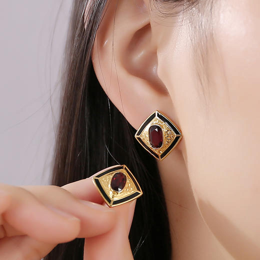 Flame Spinel 火焰尖晶系列 | 火焰骑士耳钉 商品图3