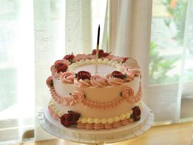 粉色系玫瑰奶油花朵