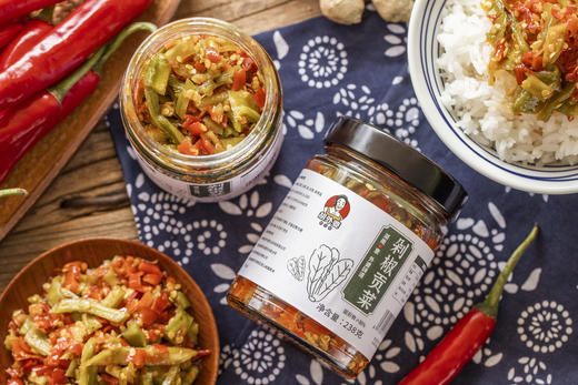 D音爆款【剁椒贡菜】！无敌好吃脆爽开胃 湖南农家特色 剁椒+贡菜完美结合 238g*2罐 商品图0