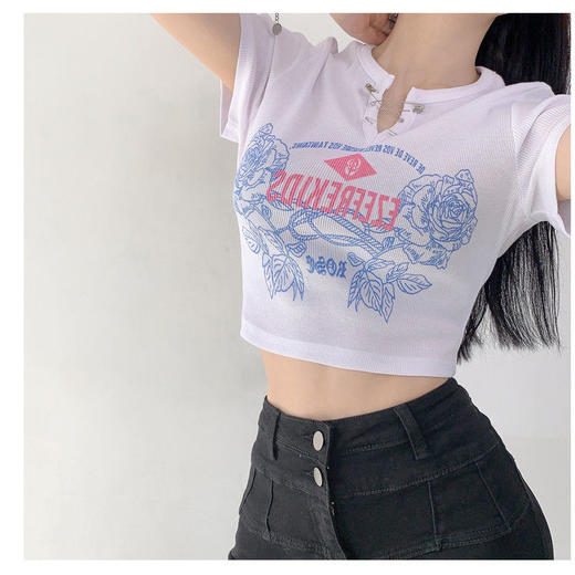 黛唯梵甜辣少女感复古印花短袖t恤女设计感小v领显瘦高腰心机露脐上衣 商品图5