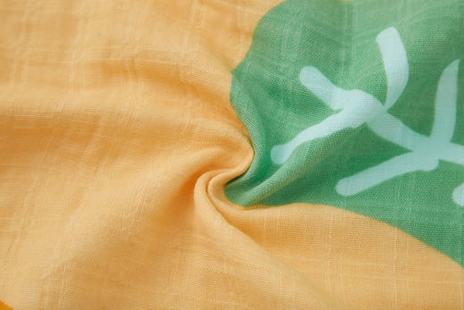 怡比纱布多功能毯（微笑彩虹/香喷喷的肉骨头/小小飞行员/小小宇航员）120*120cm（多款可选） 商品图6