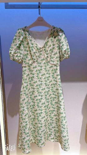 品牌：轩日-HIGHDAY 品名：短袖连衣裙