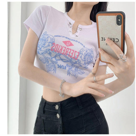 黛唯梵甜辣少女感复古印花短袖t恤女设计感小v领显瘦高腰心机露脐上衣 商品图4