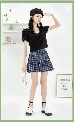 黛唯梵真维斯方领黑色T恤女别致小上衣ins早春2022年流行小衫短款上衣女