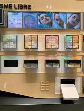 放心买就行..散粉界的扛把子，纪梵希四宫格散粉 ！绿色十蓝色十紫色＋白色