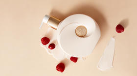 袋鼠妈妈出圈新品驾到！惊艳的美莓瓶身体乳