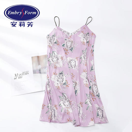 安莉芳新品性感薄款印花吊带睡裙女士可拆卸带罩杯家居裙EL00365 商品图3