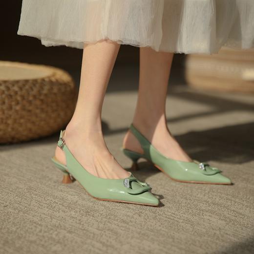 纯色复古风，尖头简约装饰镶钻后空凉鞋MQ-C30-07 商品图2