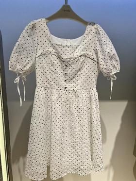 品牌：轩日-HIGHDAY 品名：短袖连衣裙