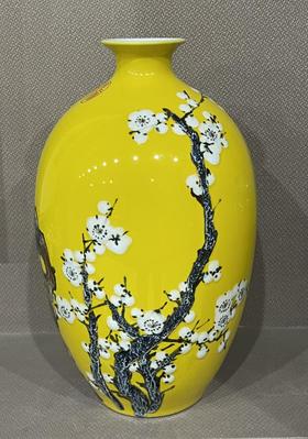 宁勤征：皇家黄银花玉雪香
