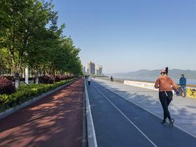 #杭州#钱塘江边跑步很舒服