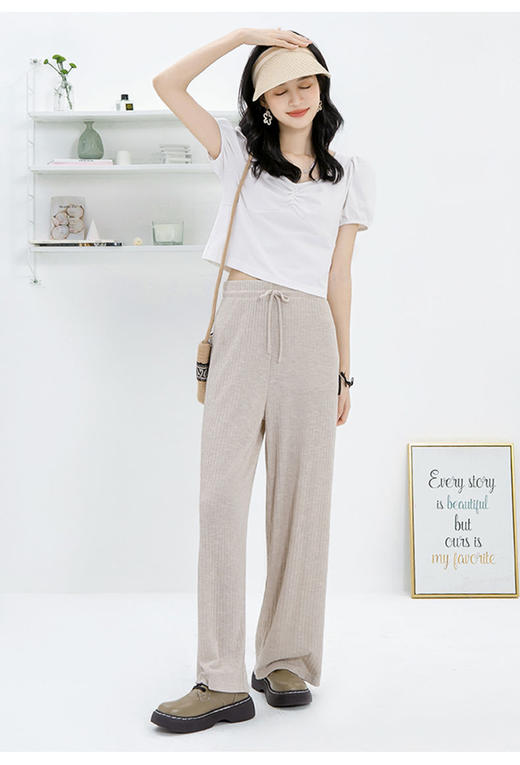 黛唯梵真维斯方领黑色T恤女别致小上衣ins早春2022年流行小衫短款上衣女 商品图2