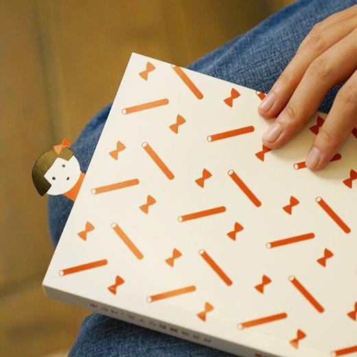 (仓发) 爱的接力棒（专享金属贴纸版！17岁女孩有3个父亲2个母亲！石原里美、永野芽郁主演电影，即将上映！）/北京时代华文书局/[日]濑尾麻衣子/9787569933499 商品图5