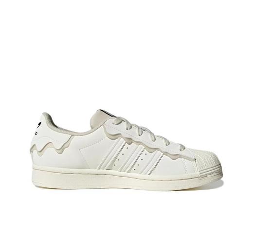 Adidas Originals Superstar  奶油 奶fufu的 谁看谁不迷糊 沿袭贝壳头的经典设计，又多了小女生的情调~ 商品图1
