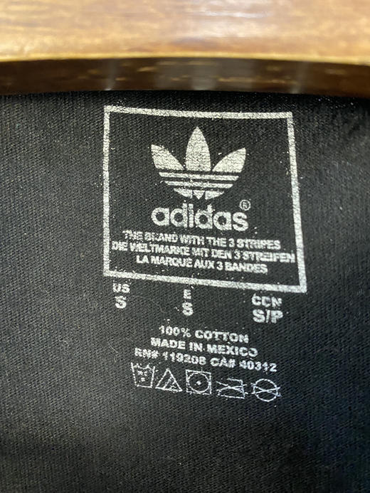 adidas originals 阿迪经典三叶草
双面大印花 短袖T恤 _SST(S) 商品图2