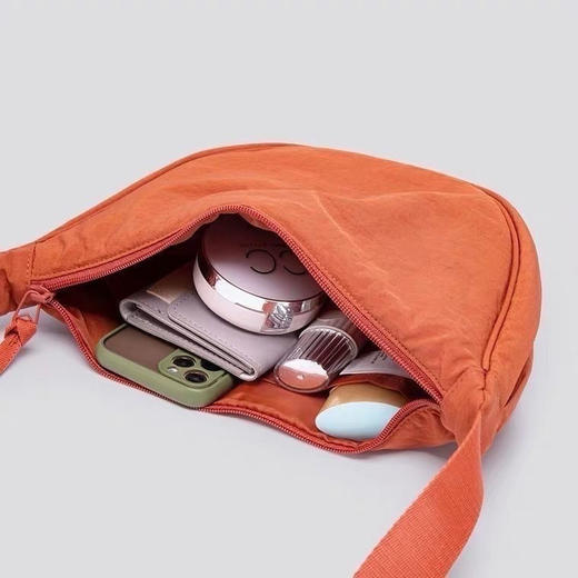 黛唯梵包包女休闲腋下包日系挎包情侣单肩斜挎包帆布饺子包 商品图6