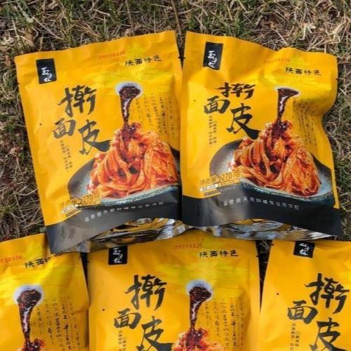 【秒杀】陕西正宗擀面皮270g*5袋 （面皮180g，调料90g） 商品图3