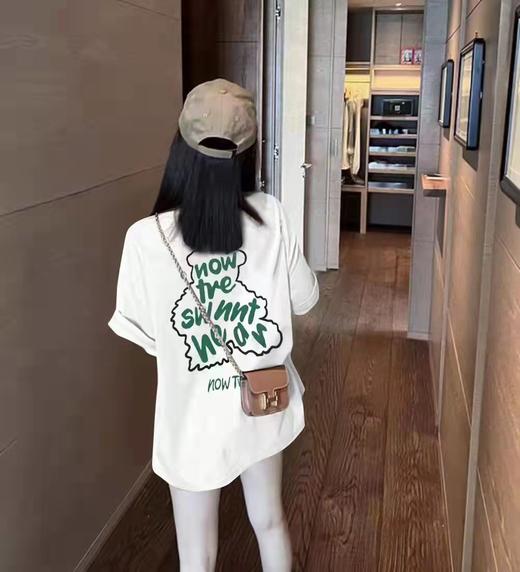 女圆领短T8583 商品图1