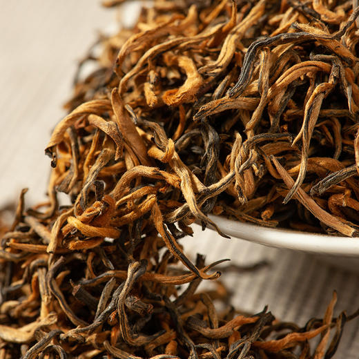 红茶 凤宁号 2024年 滇红金芽 250g/罐 商品图2