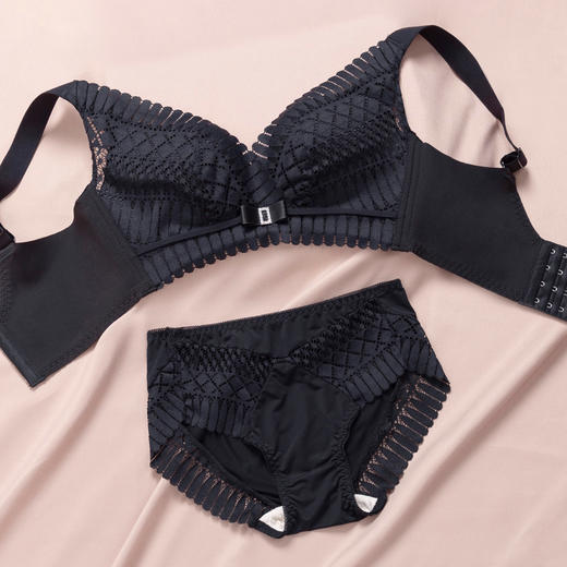 【特价】洁丽雅文胸套装内衣女性感蕾丝美背聚拢文胸内衣套装 商品图10