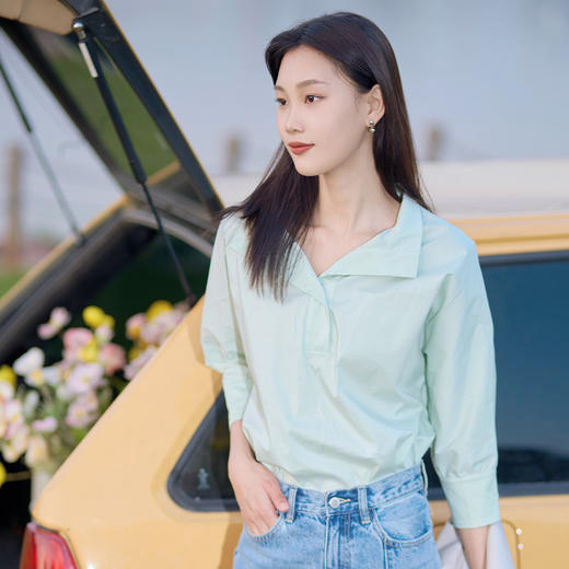 水云间22年夏商旅系列简约梭织上衣12220833 商品图5