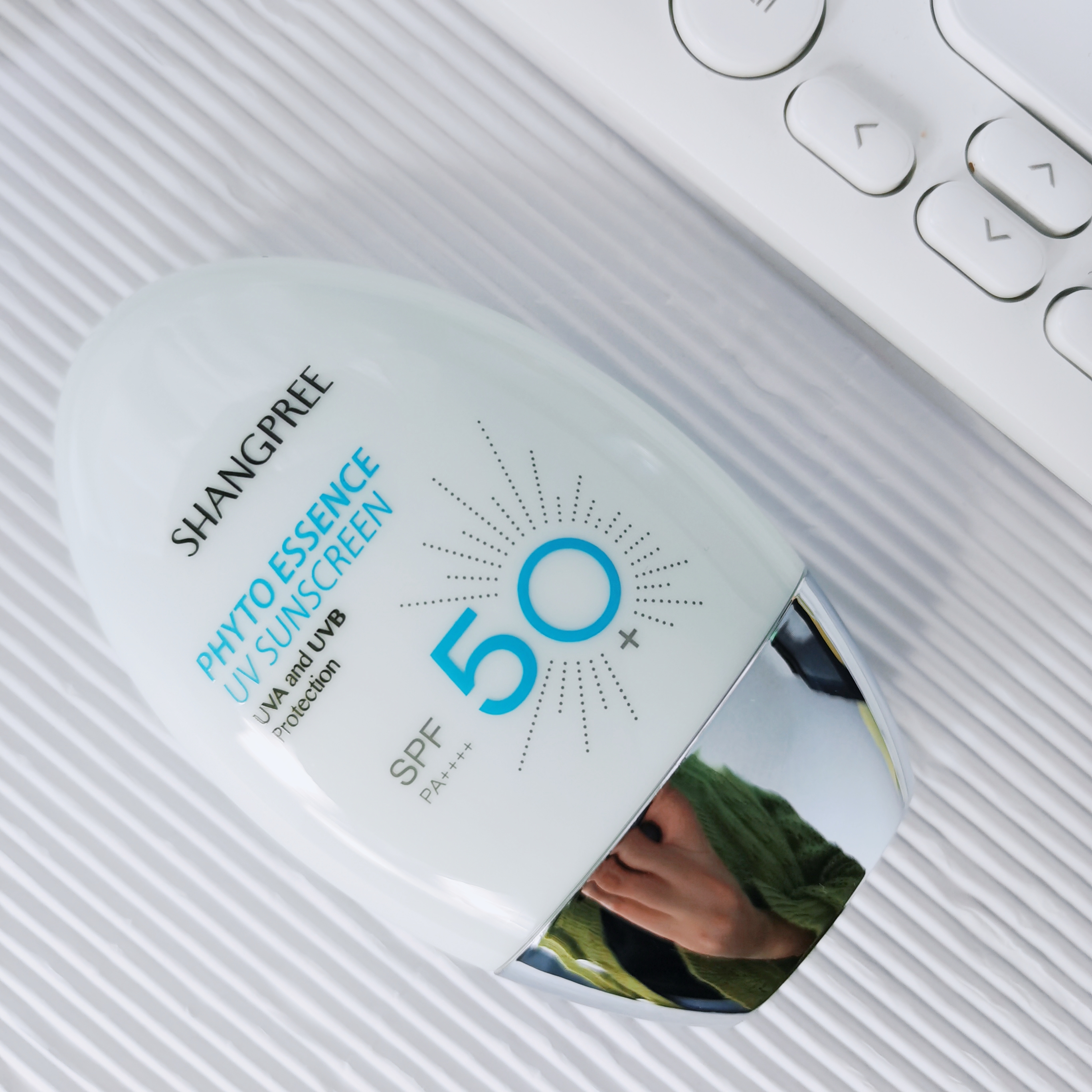 香蒲丽焕采防晒霜植物精华清爽保湿spf5060ml