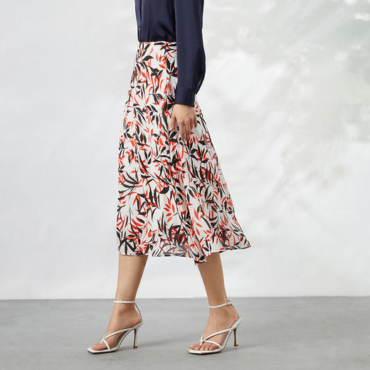 EITIE爱特爱夏装款时尚复古印花过膝中长款半身裙女6606311 商品图2