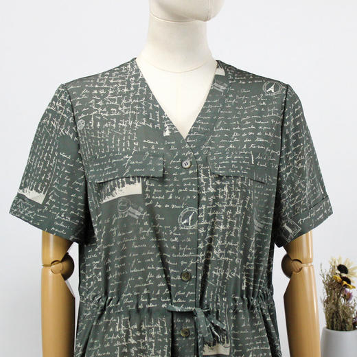 FOCALS福柯斯夏季桑蚕丝V领短袖字母印花中长款连衣裙FRRBX225GM 商品图3