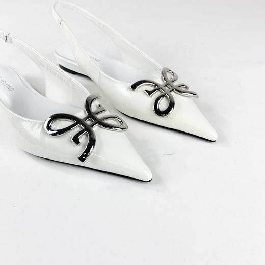 IUIU SECOND 春夏时尚漆皮尖头平底后空凉鞋U29AH15121 商品图7