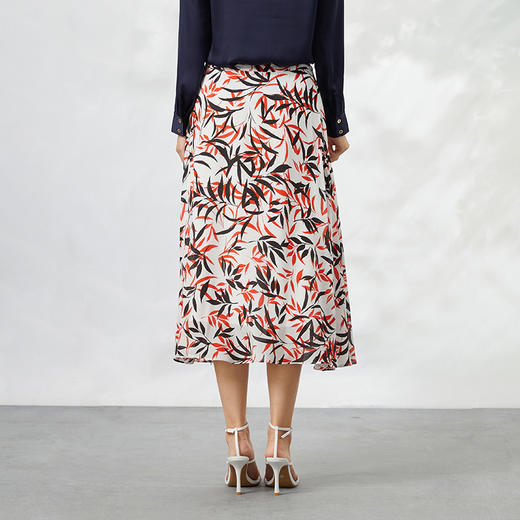 EITIE爱特爱夏装款时尚复古印花过膝中长款半身裙女6606311 商品图4