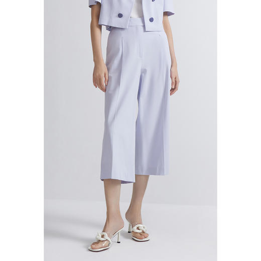 INSUN恩裳2022夏季新品时尚裤中叠褶造型感百搭直筒阔腿休闲裤9C32220086 商品图2